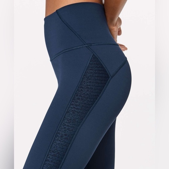 Lululemon Wunder Under Hi-Rise Tight (Pleat It) (Full-On Luxtreme 28") - Picture 3 of 6